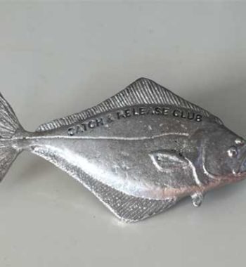 catch and reelese hälleflundra pin örjansfiske arcticart